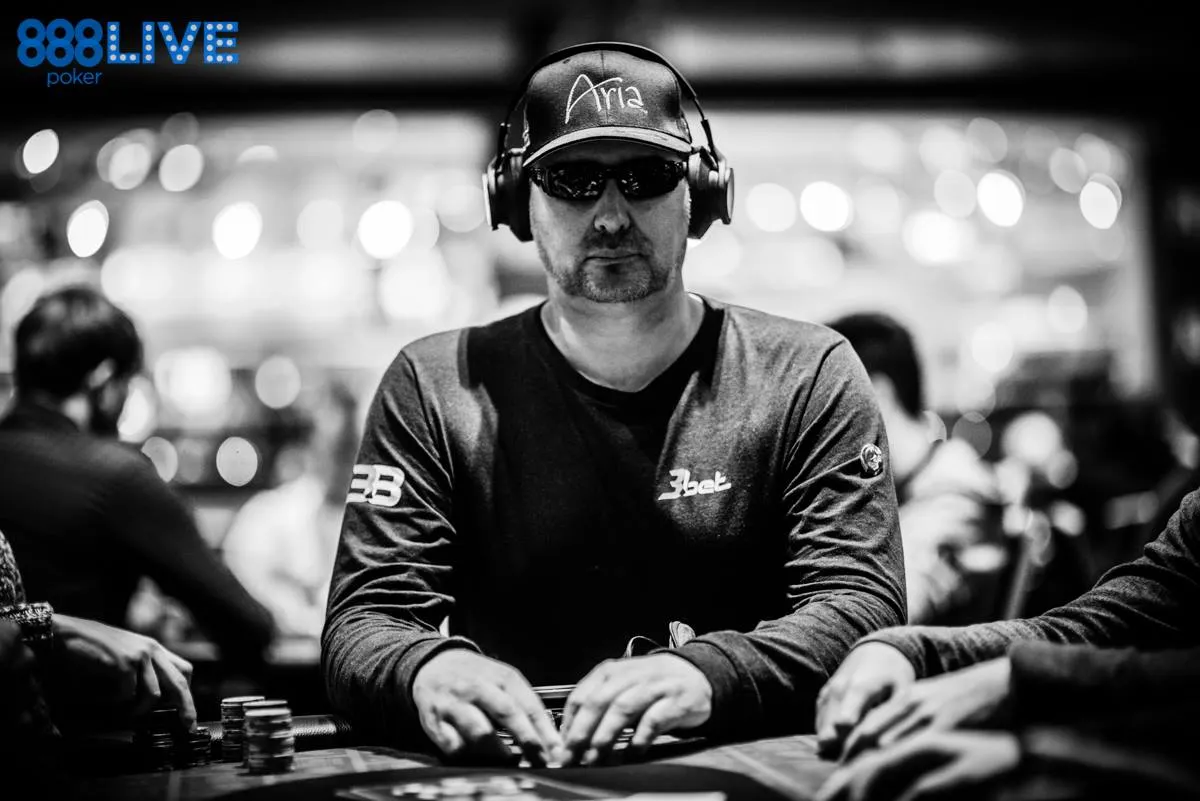 phil hellmuth torneios de poker cash games