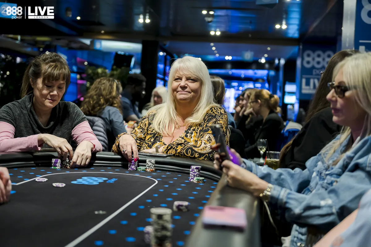 torneios poker mulheres homens