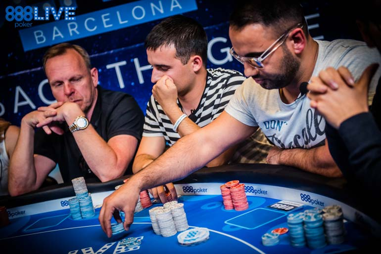 jogadores de poker